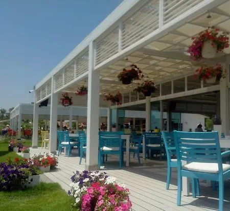 Palace - Halal Hotel *