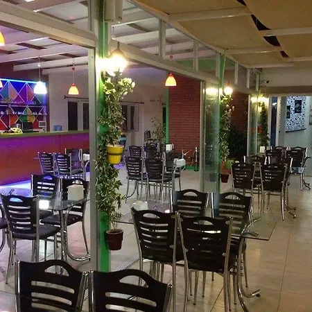 Palace - Halal Hotel
